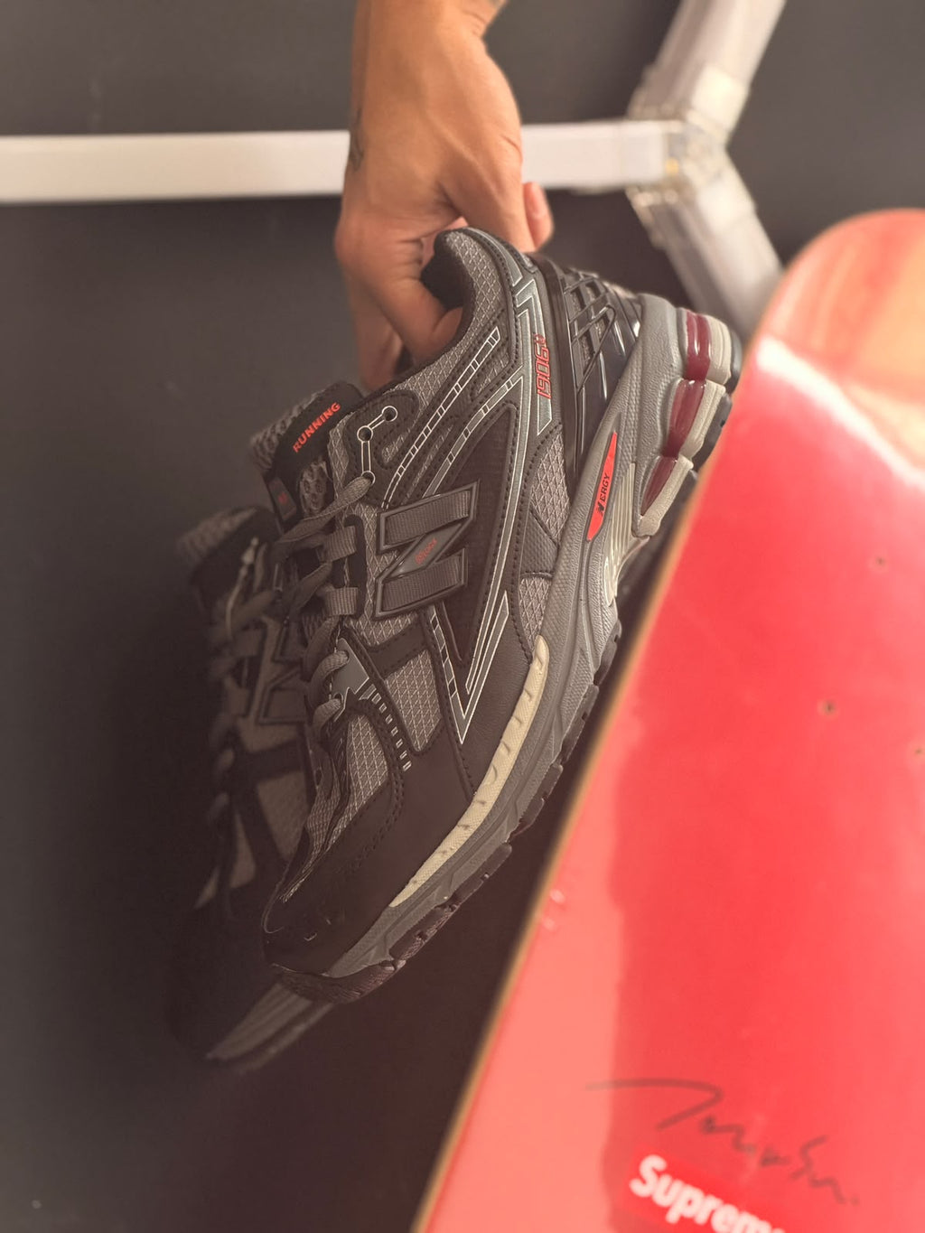 NEW BALANCE 1906U BLACK GREY RED