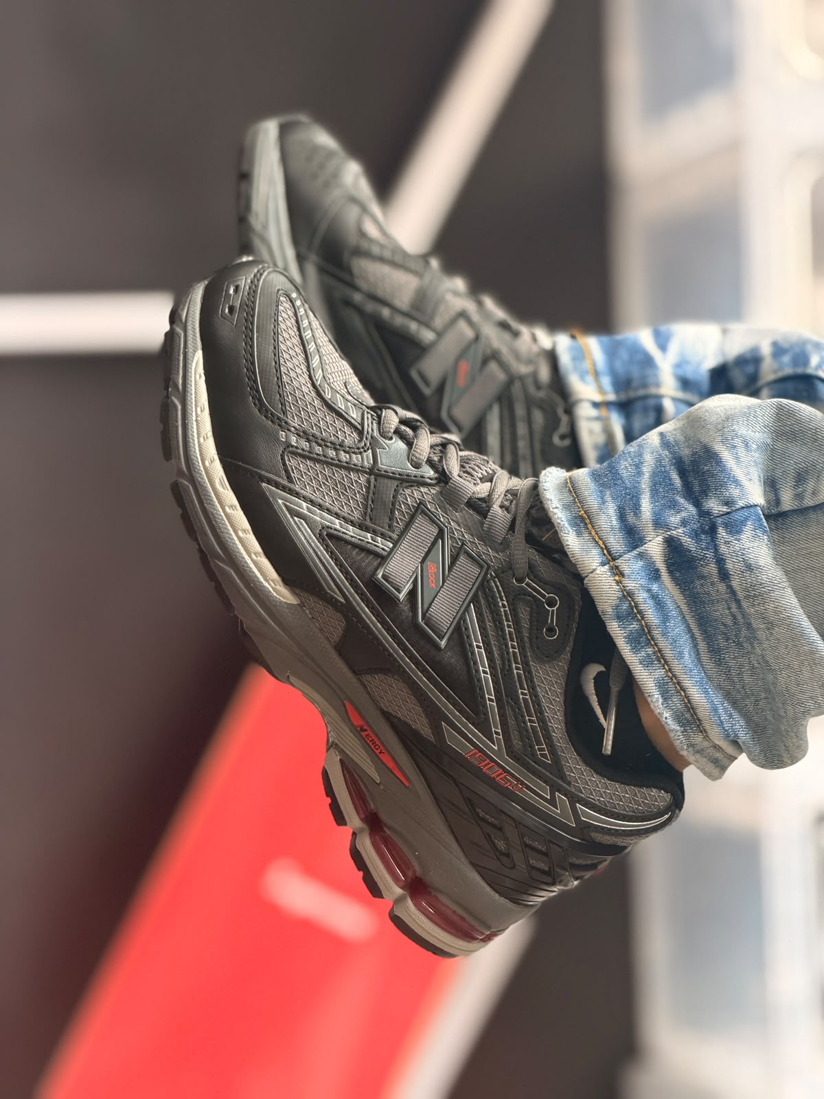 NEW BALANCE 1906U BLACK GREY RED