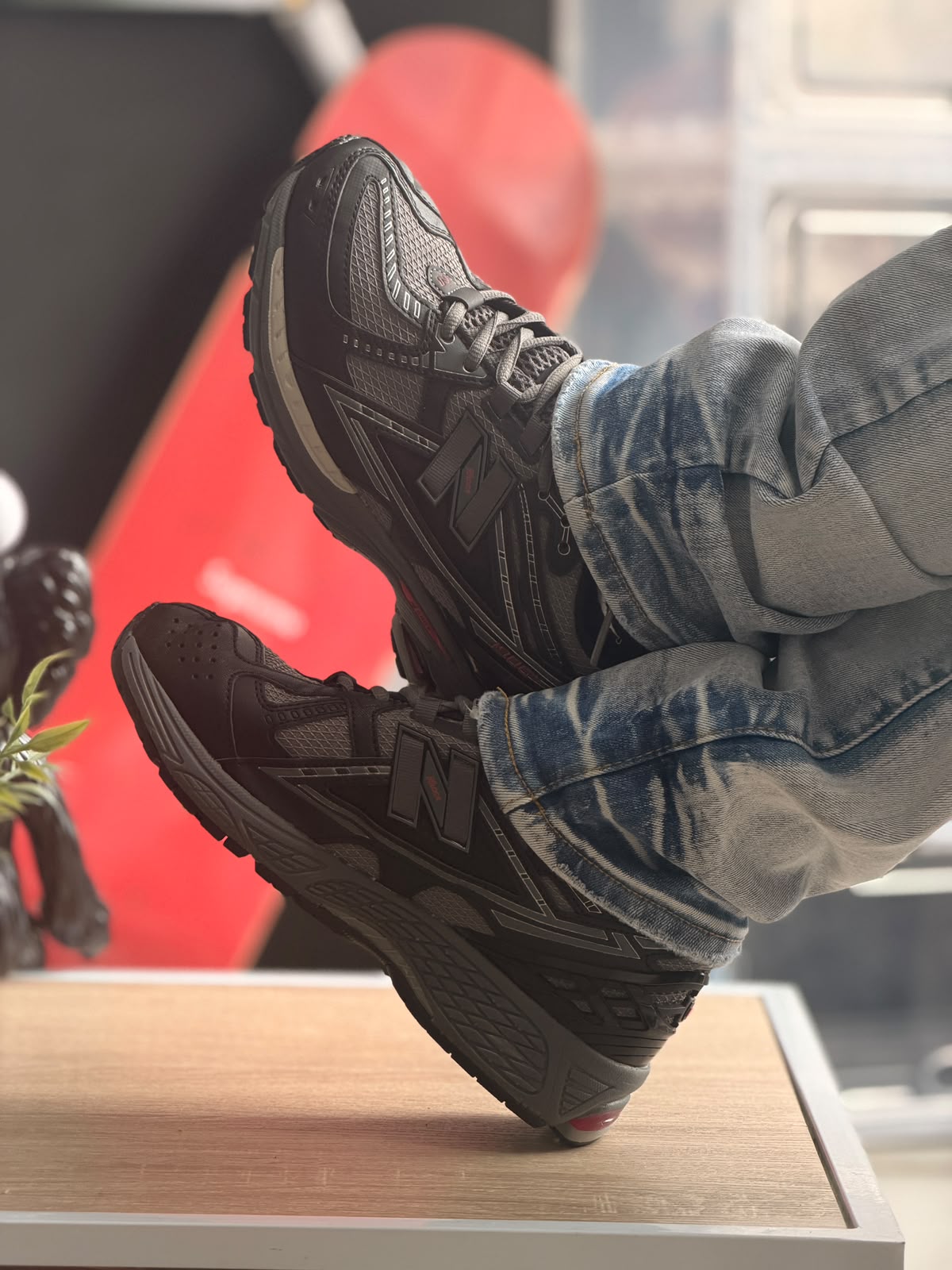 NEW BALANCE 1906U BLACK GREY RED