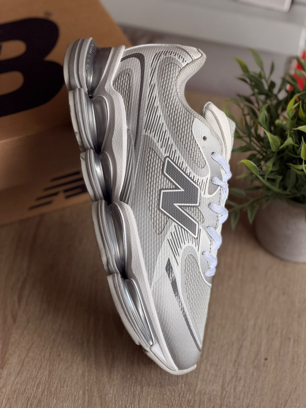 NEW BALANCE 2000 PLATEADO