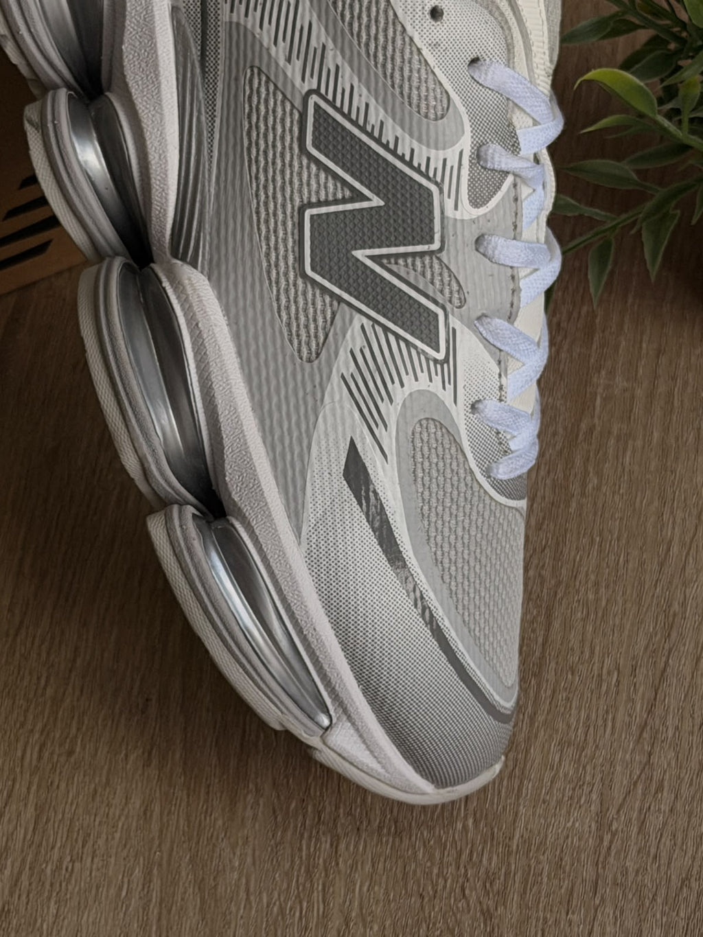 NEW BALANCE 2000 PLATEADO