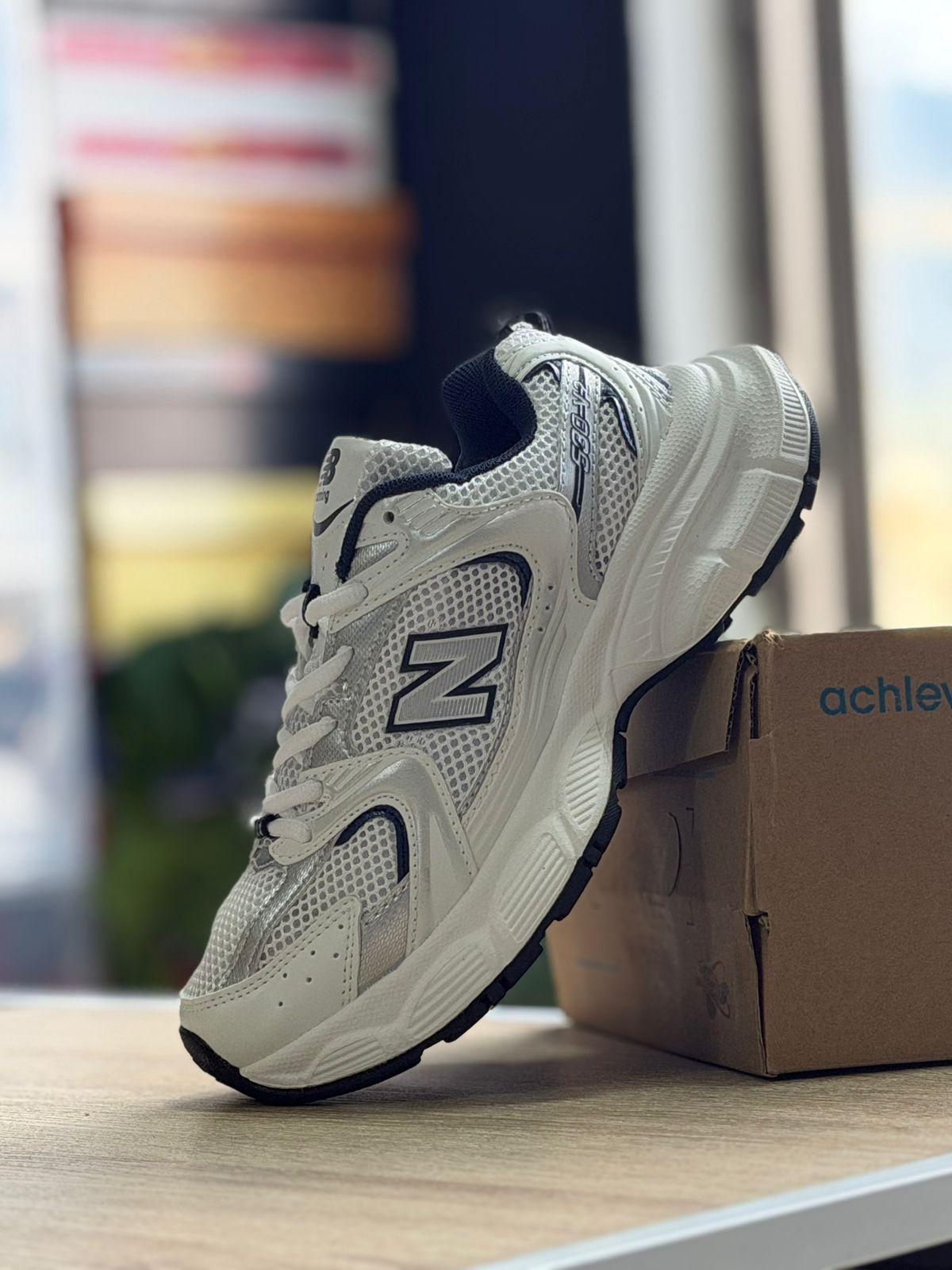 NEW BALANCE 530