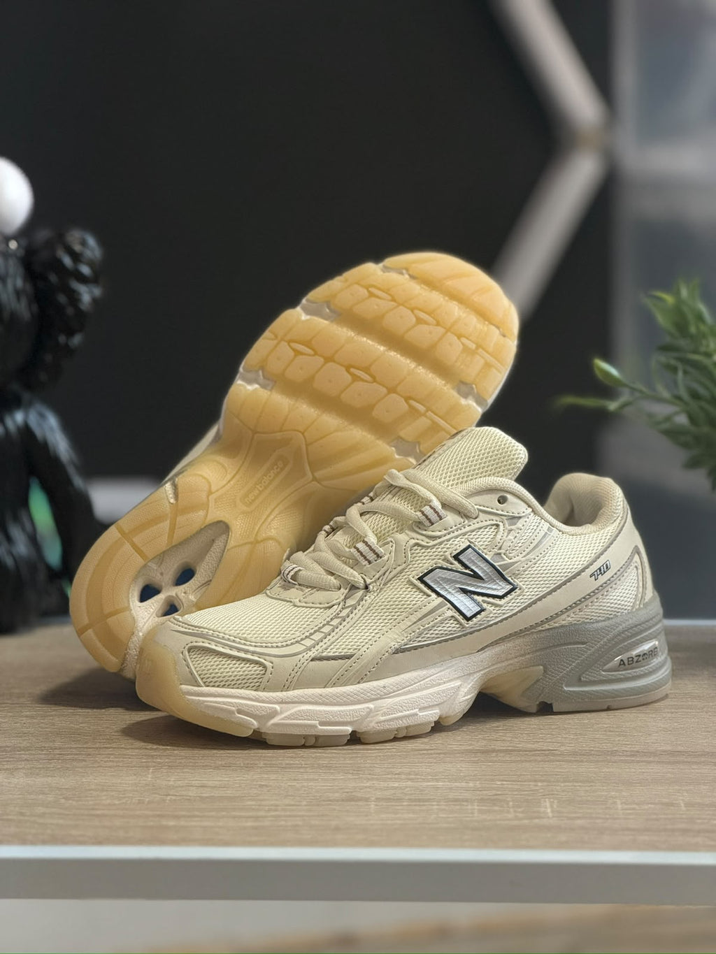 NEW BALANCE 740 LUNAR NEW YEAR