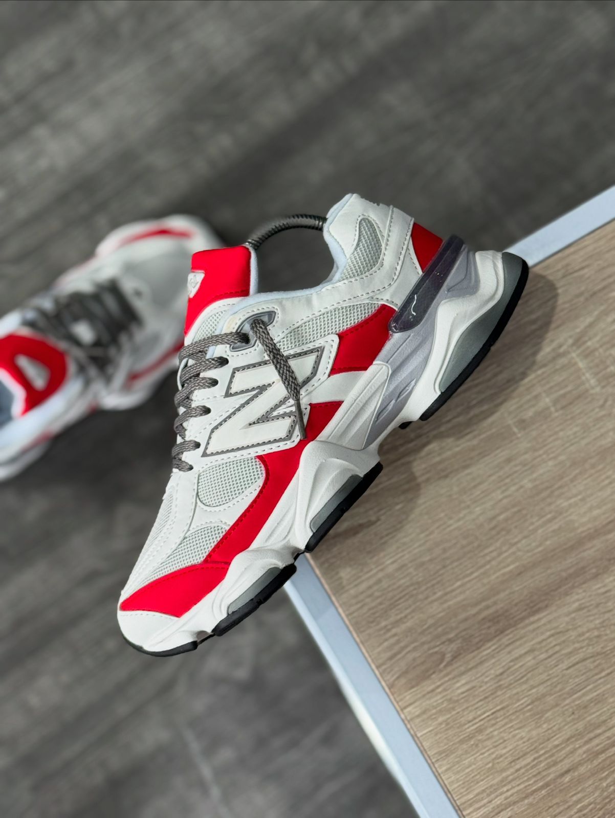 NEW BALANCE 9060