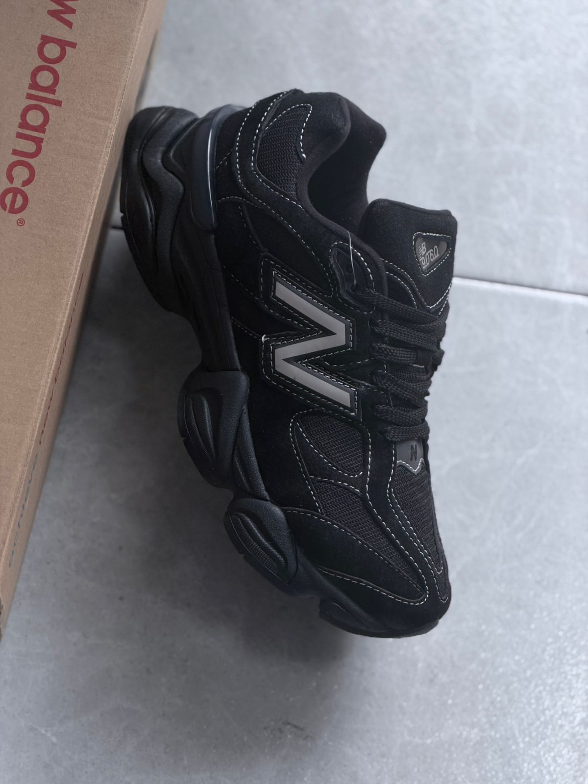 NEW BALANCE 9060 NEGRO