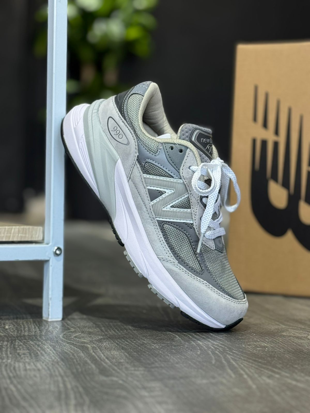 NEW BALANCE 990 GREY