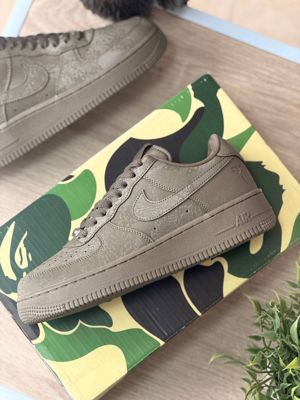 NIKE AIR FORCE 1'07 LV8 CUERO