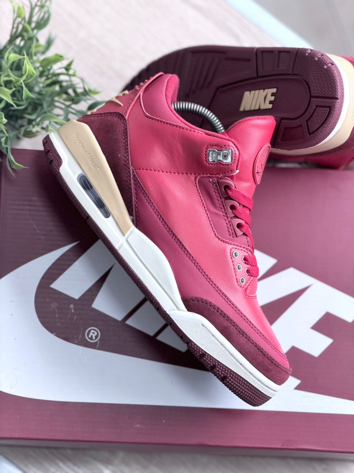 NIKE AIR JORDAN 3 RESTRO SE