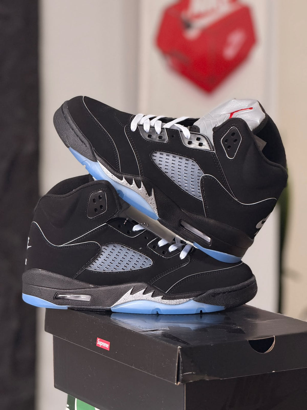 NIKE AIR JORDAN RETRO 5