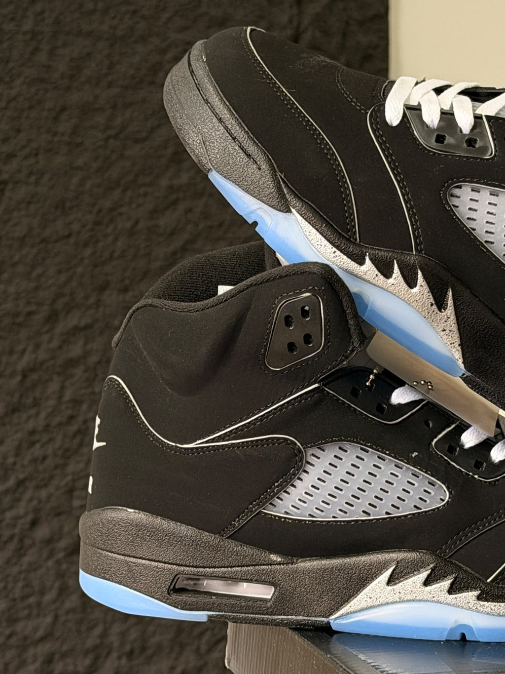 NIKE AIR JORDAN RETRO 5