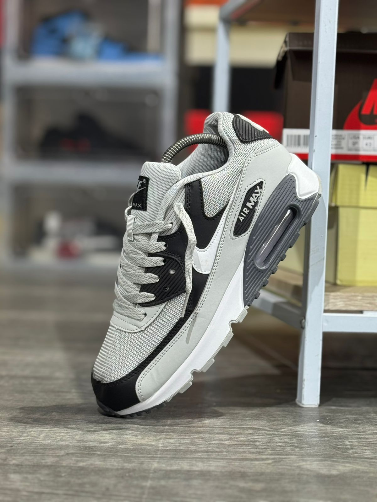 NIKE AIR MAX 90