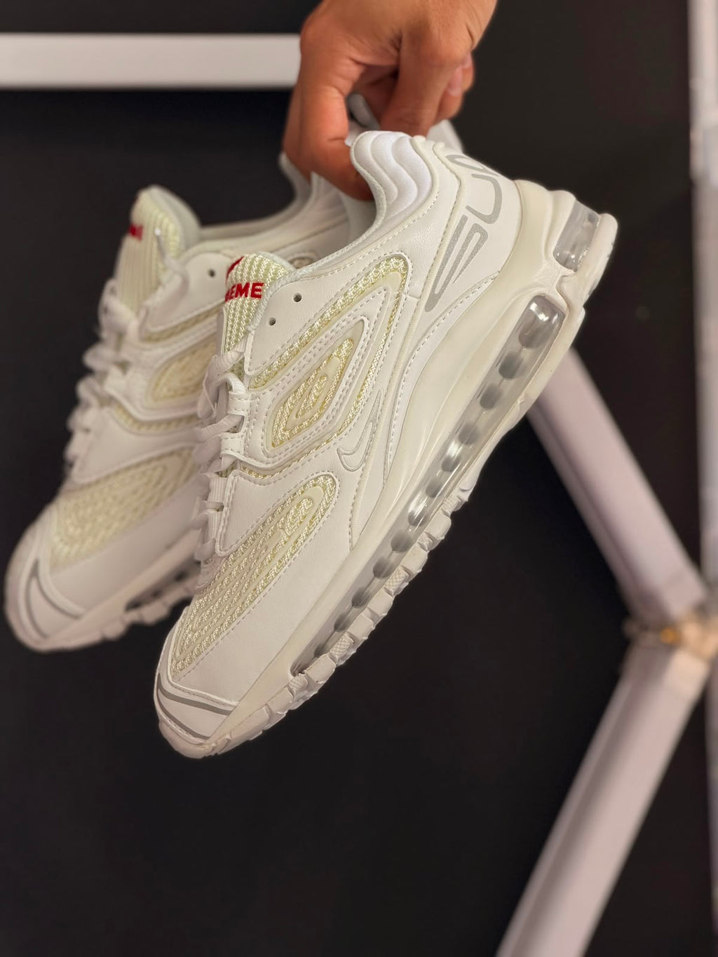 NIKE AIR MAX 98 SUPREME WHITE