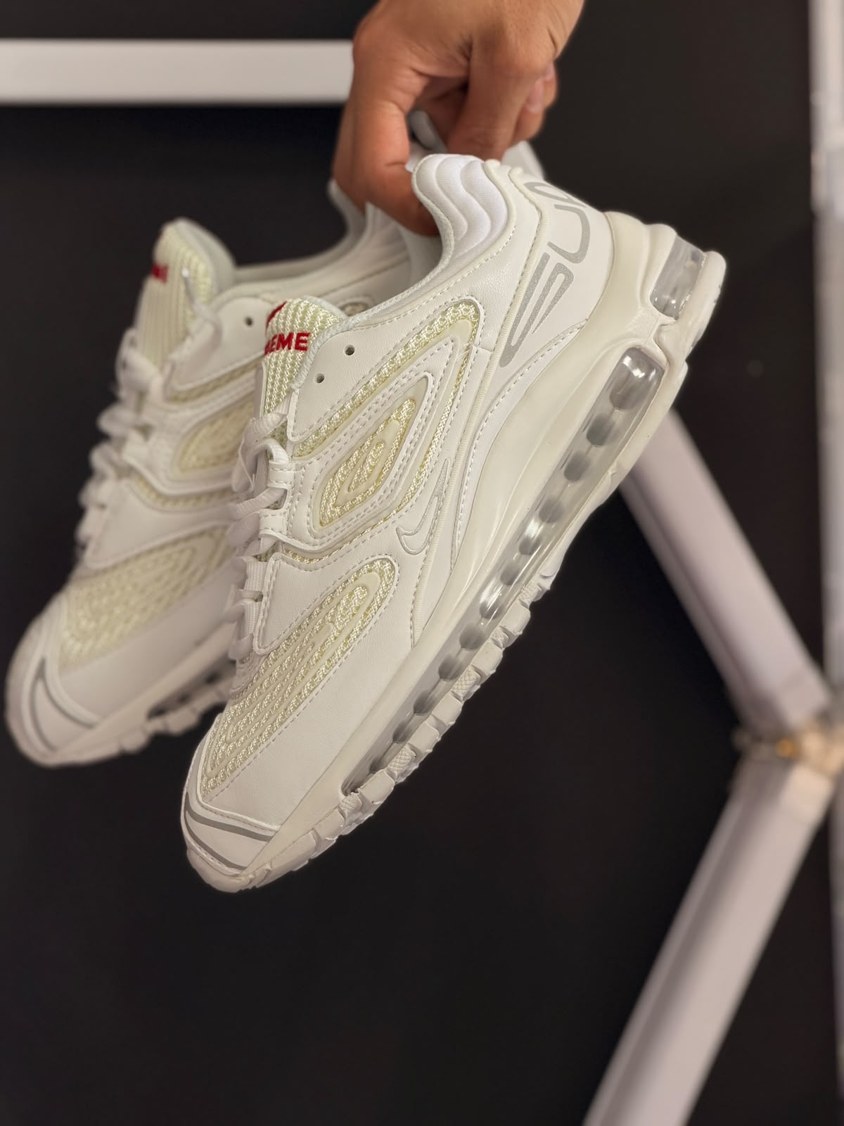NIKE AIR MAX 98 SUPREME WHITE