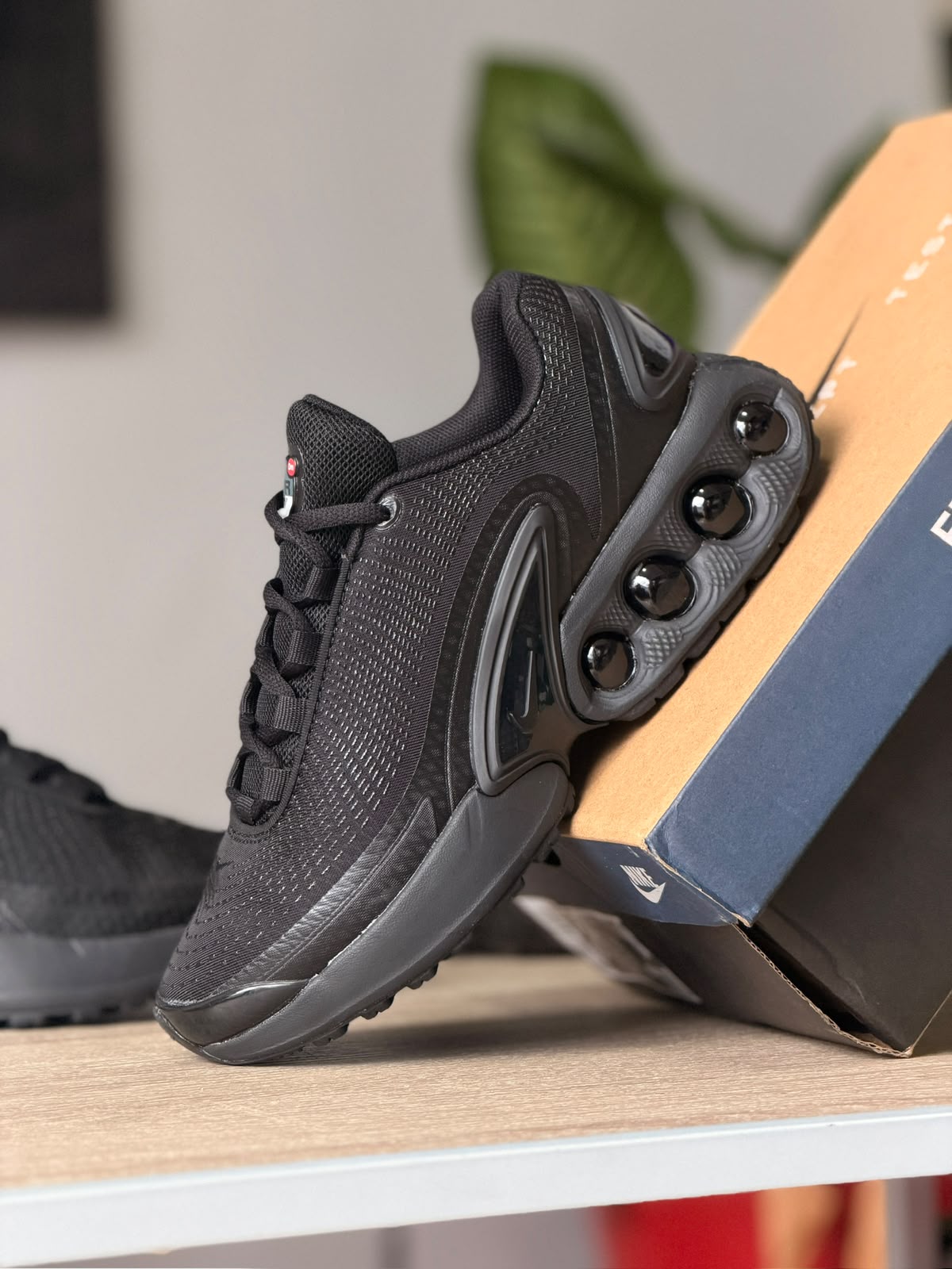 NIKE AIR MAX DN NEGRO