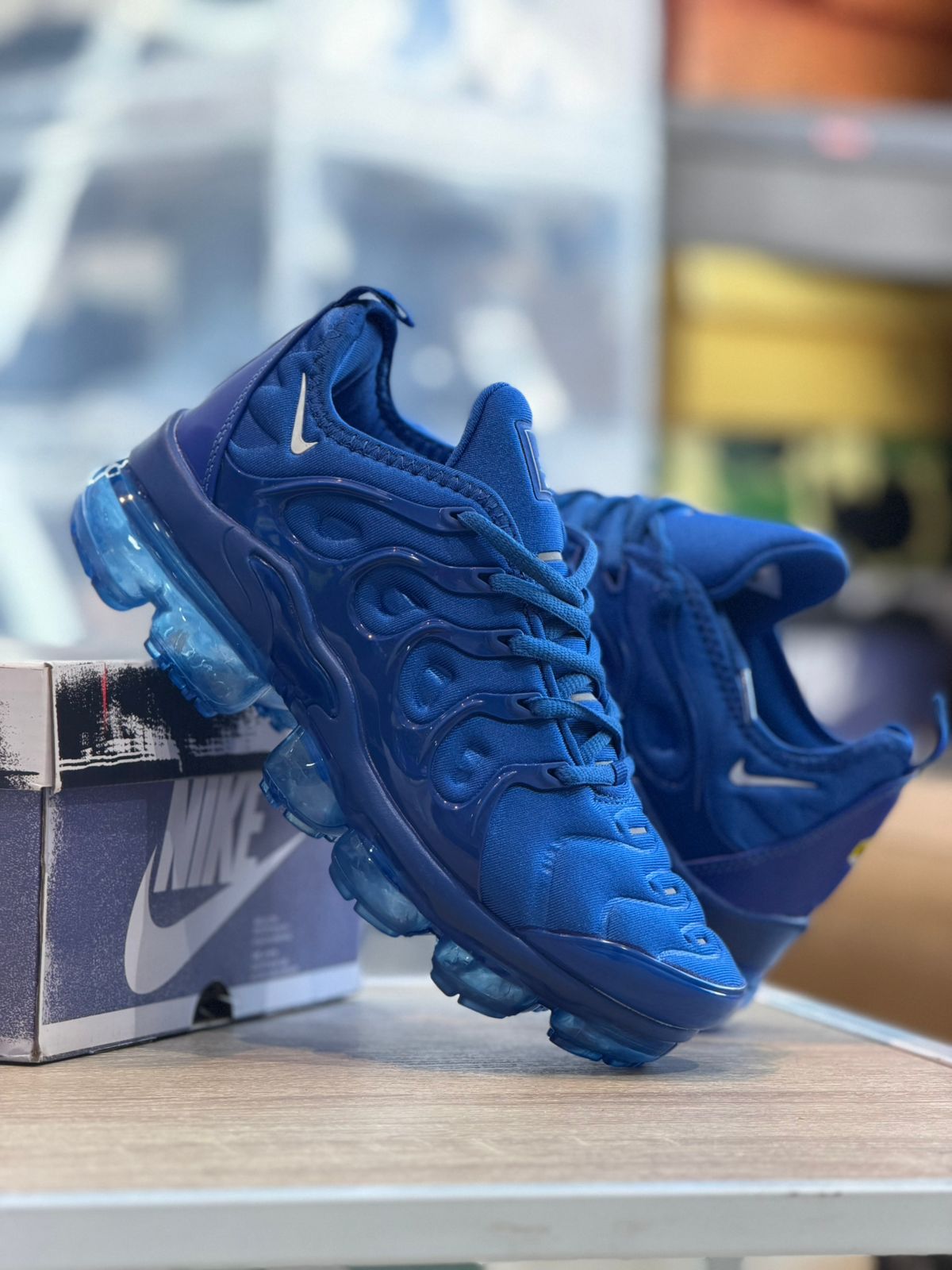 NIKE AIR VAPORMAX PLUS BLUE