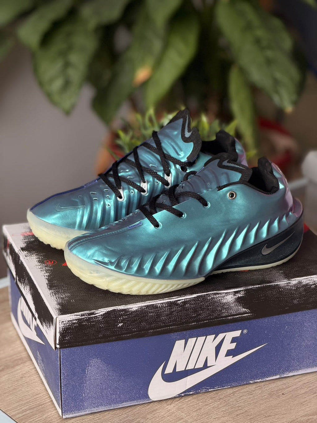 NIKE AIR ZOOM GT CUT 4 PREHEAT
