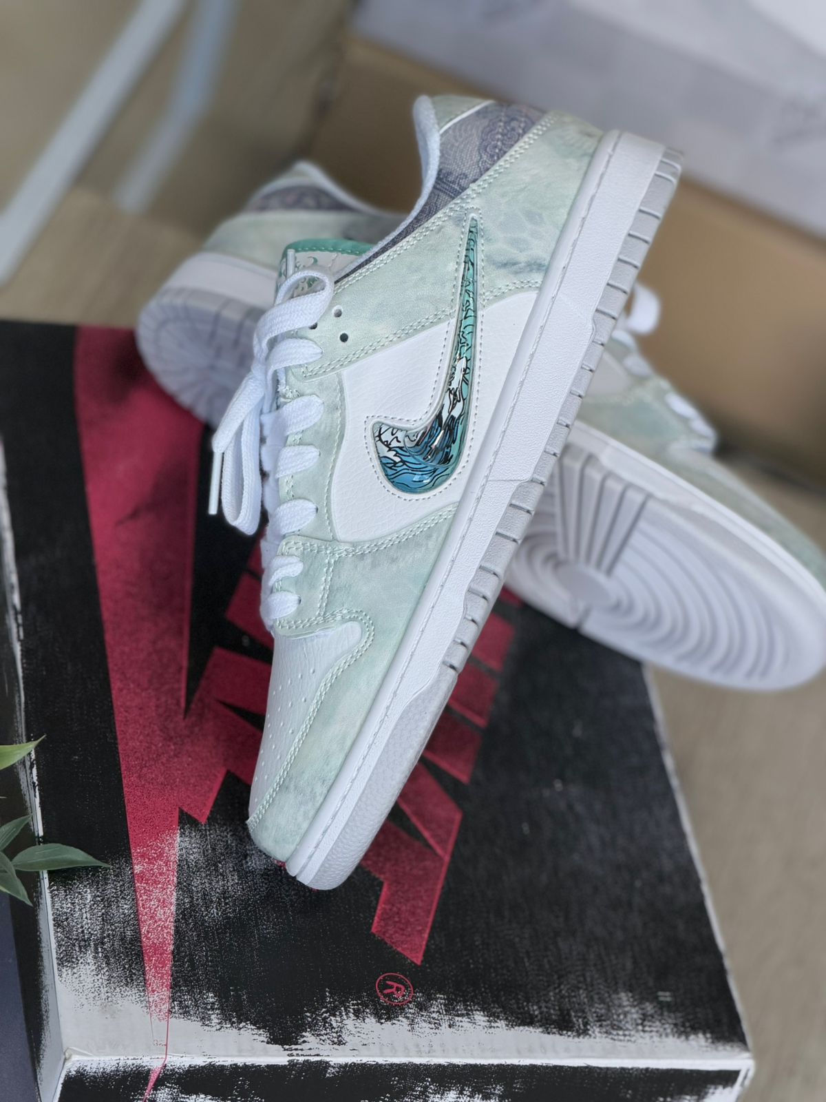 NIKE DUNK LOW DRAGON