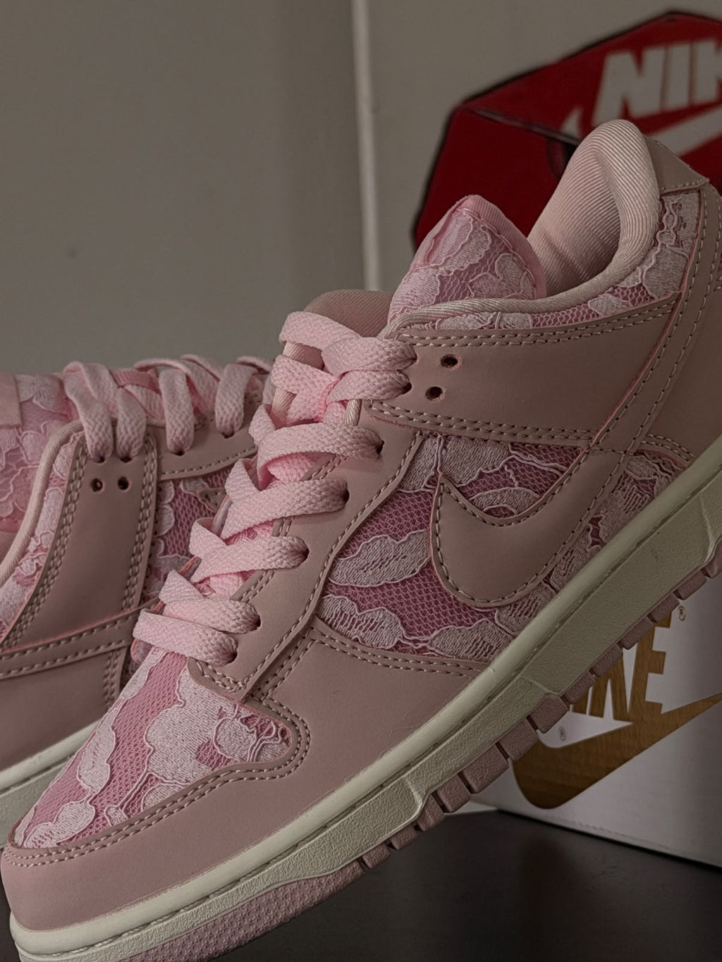 NIKE DUNK LOW REGAL PINK