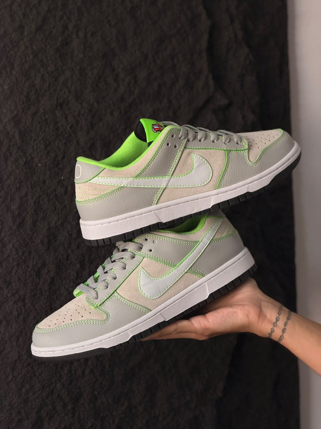 NIKE DUNK LOW UNIVERSITY