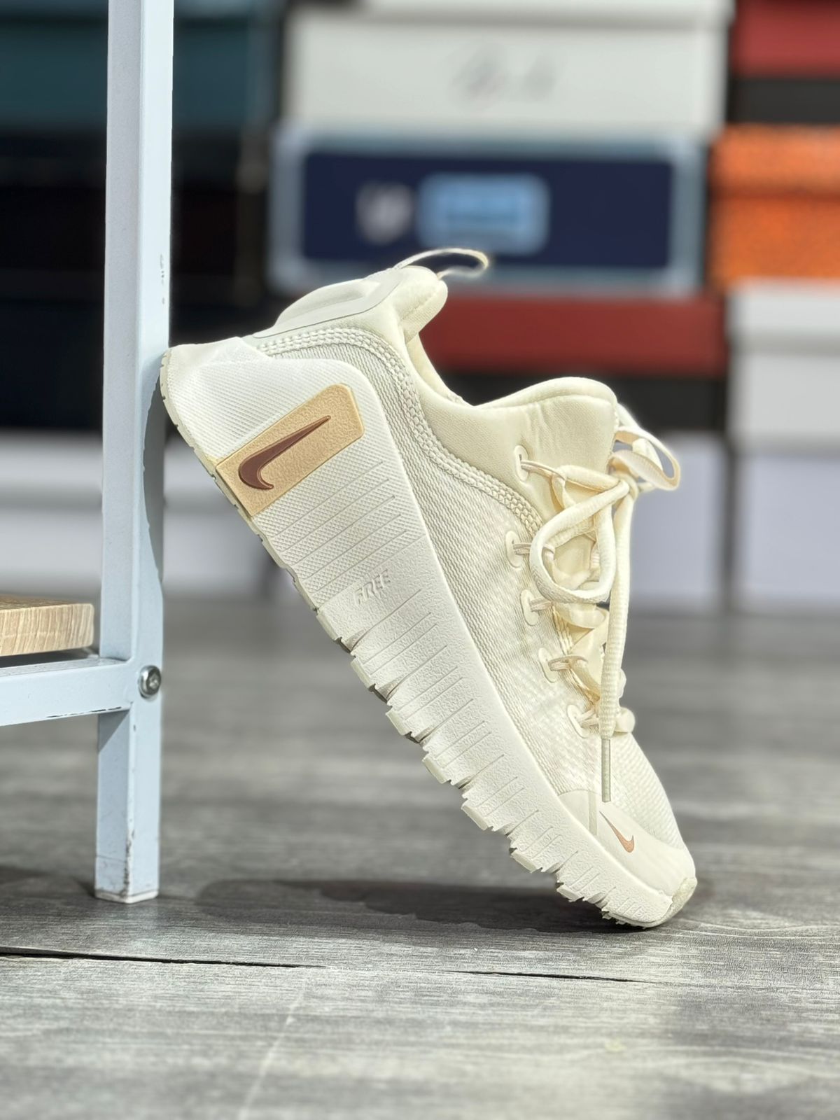 NIKE FREE METCON 6 BEIGE