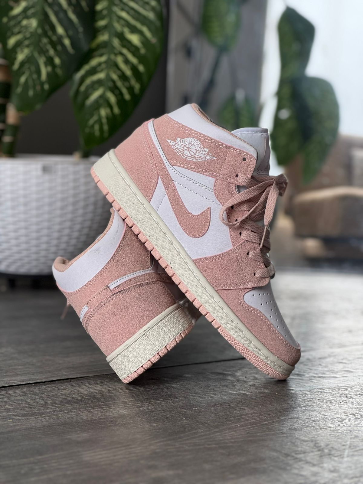 NIKE JORDAN 1 MID SE LEGEND