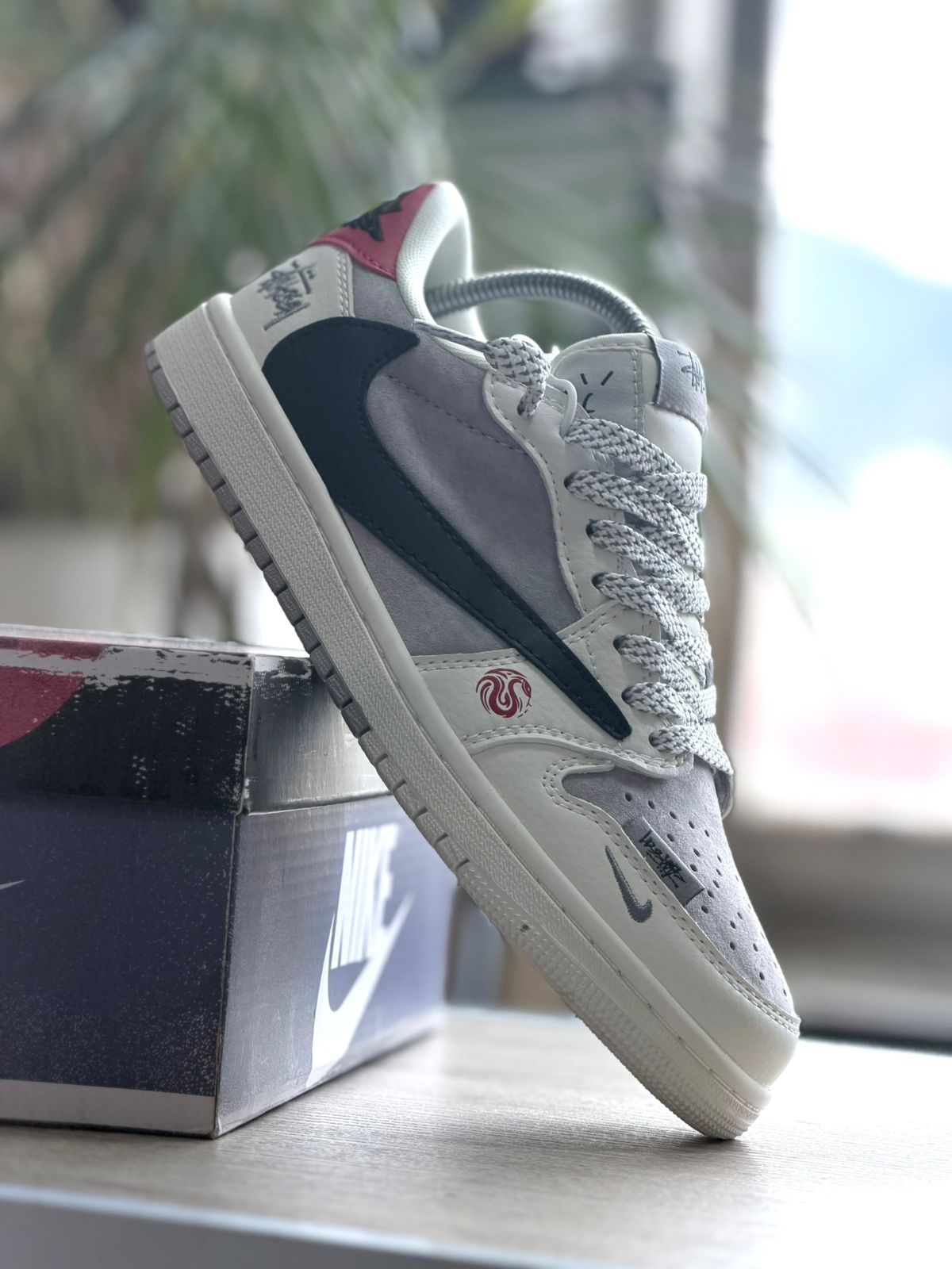NIKE JORDAN 1 TRAVIS SCOTT X STUSSY