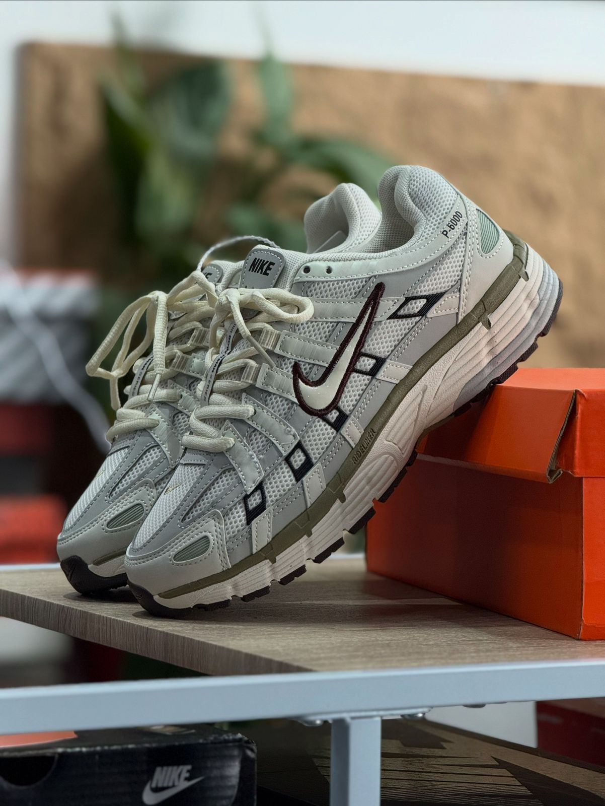 NIKE P6000 COFFEE WHITE