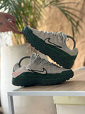 NIKE P6000 GREEN AND WHITE