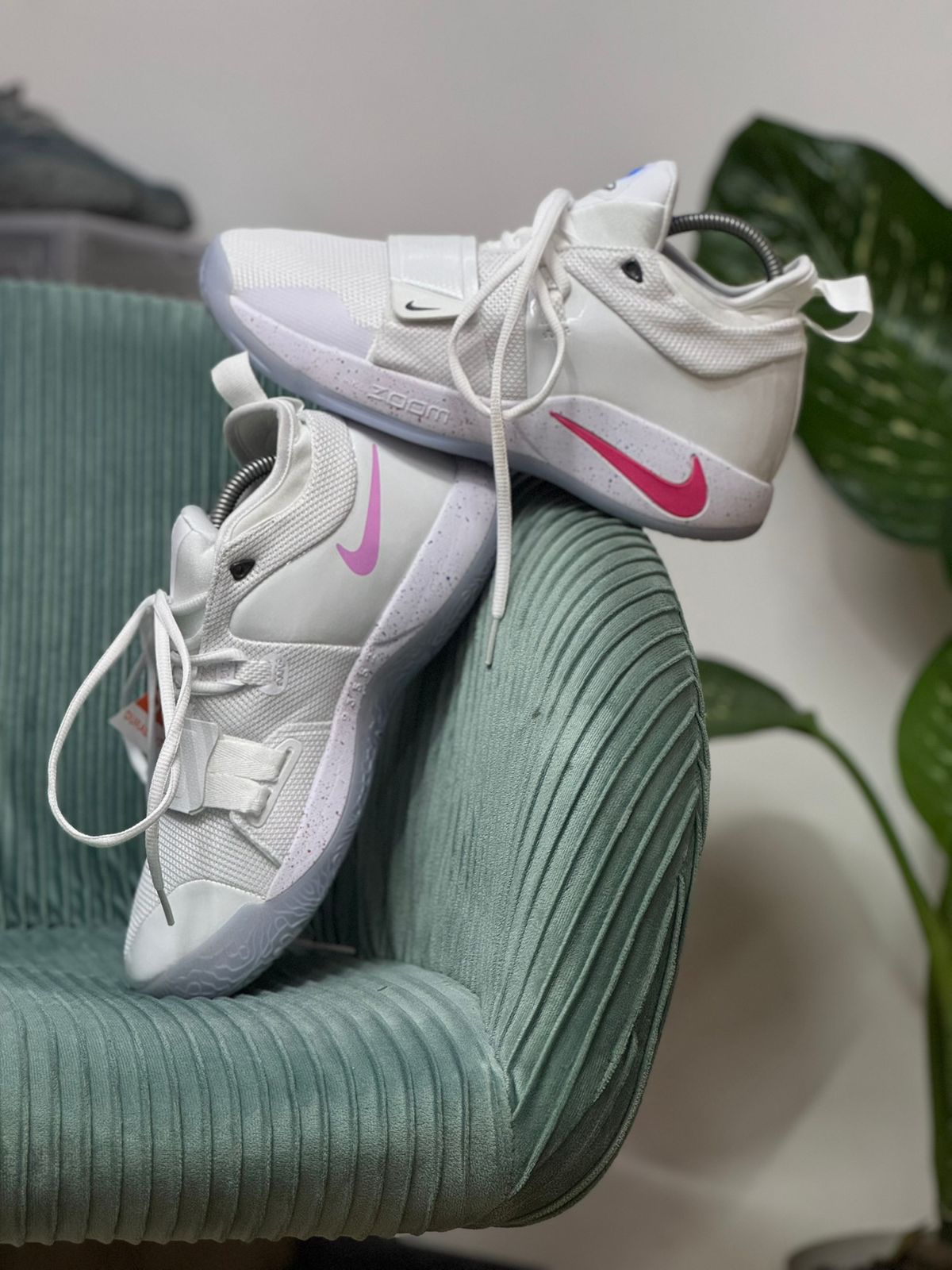 NIKE PLAY STATION WHITE