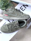 NIKE SB DUNK LOW SUPREME OLIVE