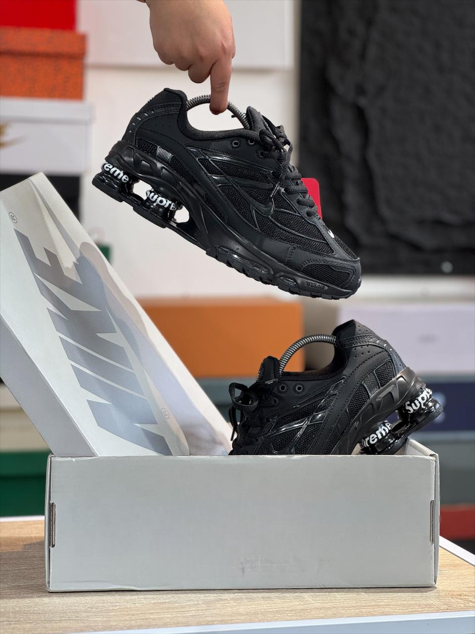 NIKE SHOX RIDE BLACK SUPREME