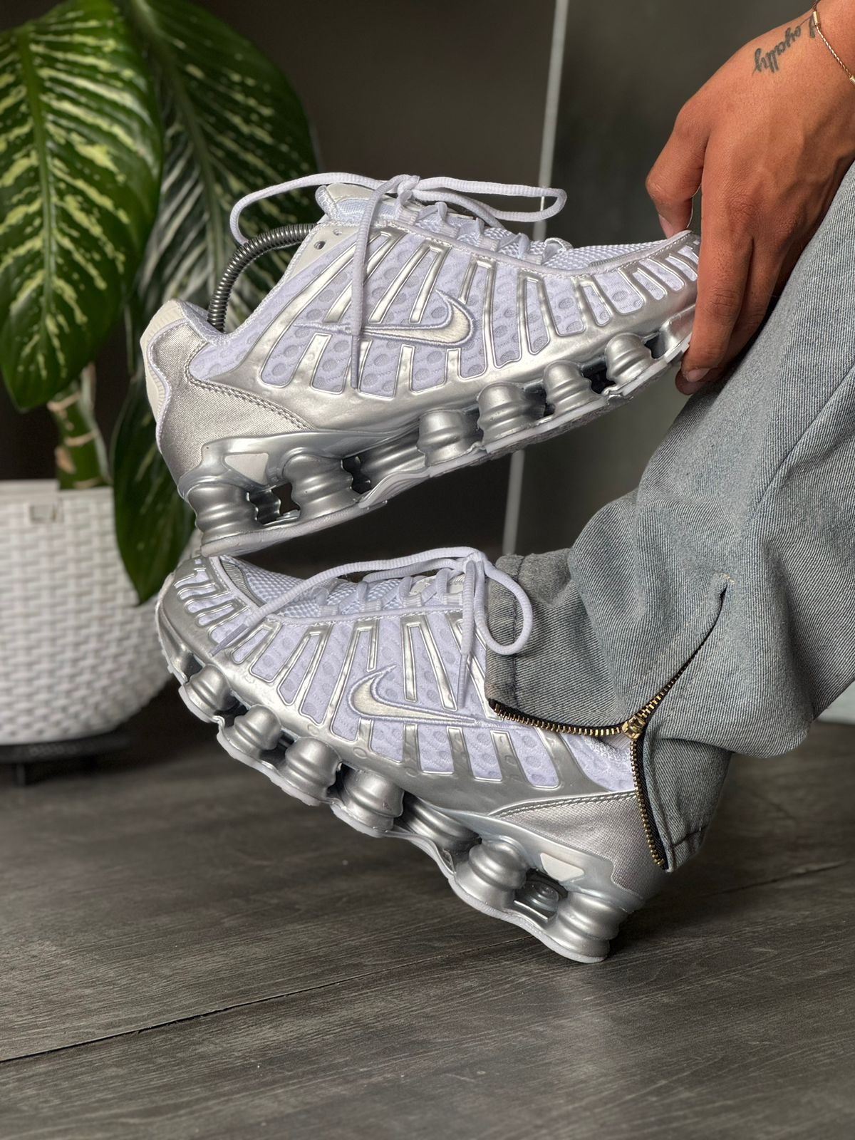 NIKE SHOX TL