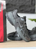 NIKE V2K RUN GREY