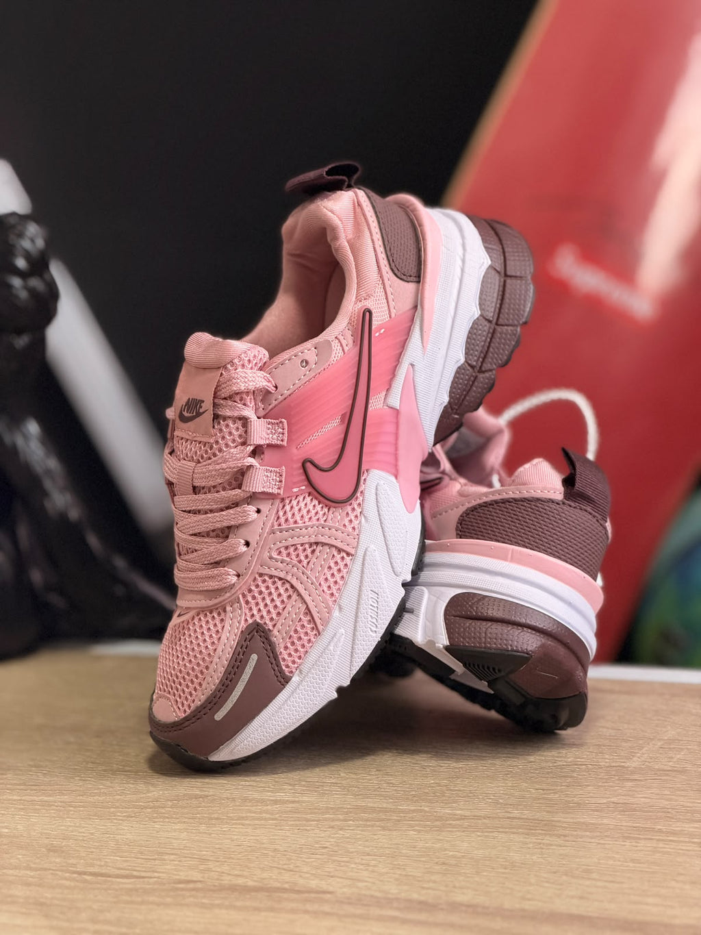 NIKE V2K RUN ROSA