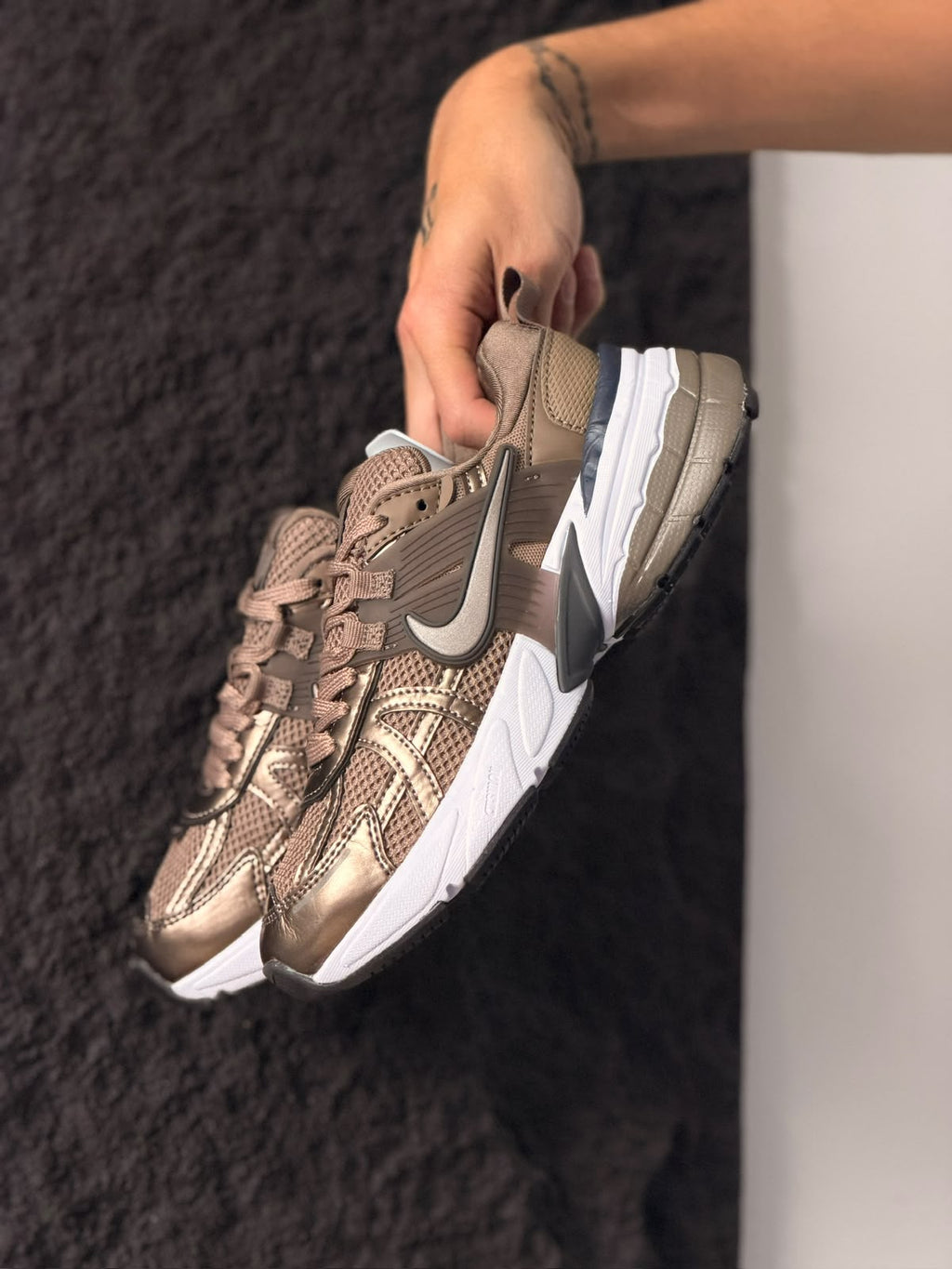 NIKE V2X RUN CAFE
