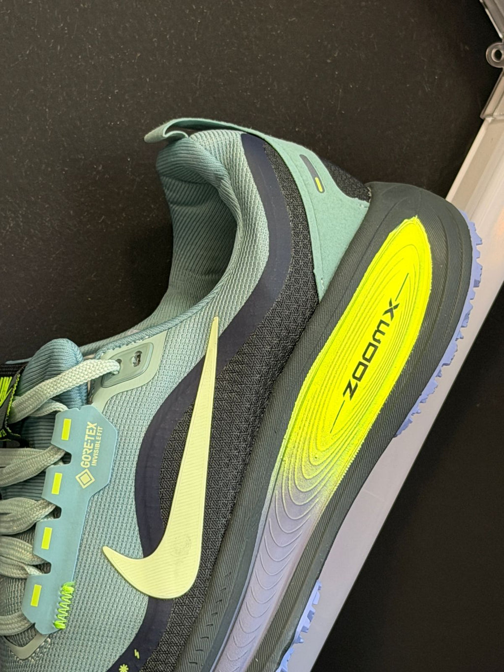 NIKE VOMERO 18 GORE-TEX AZUL