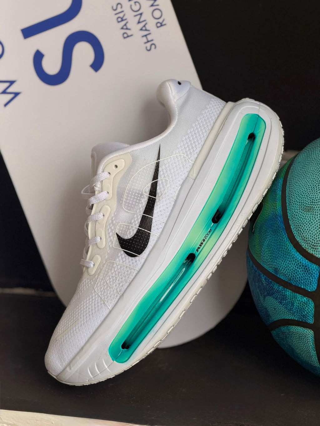 NIKE VOMERO WHITE