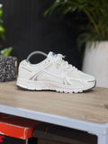 NIKE ZOOM VOMERO 5 WHITE AND GREY