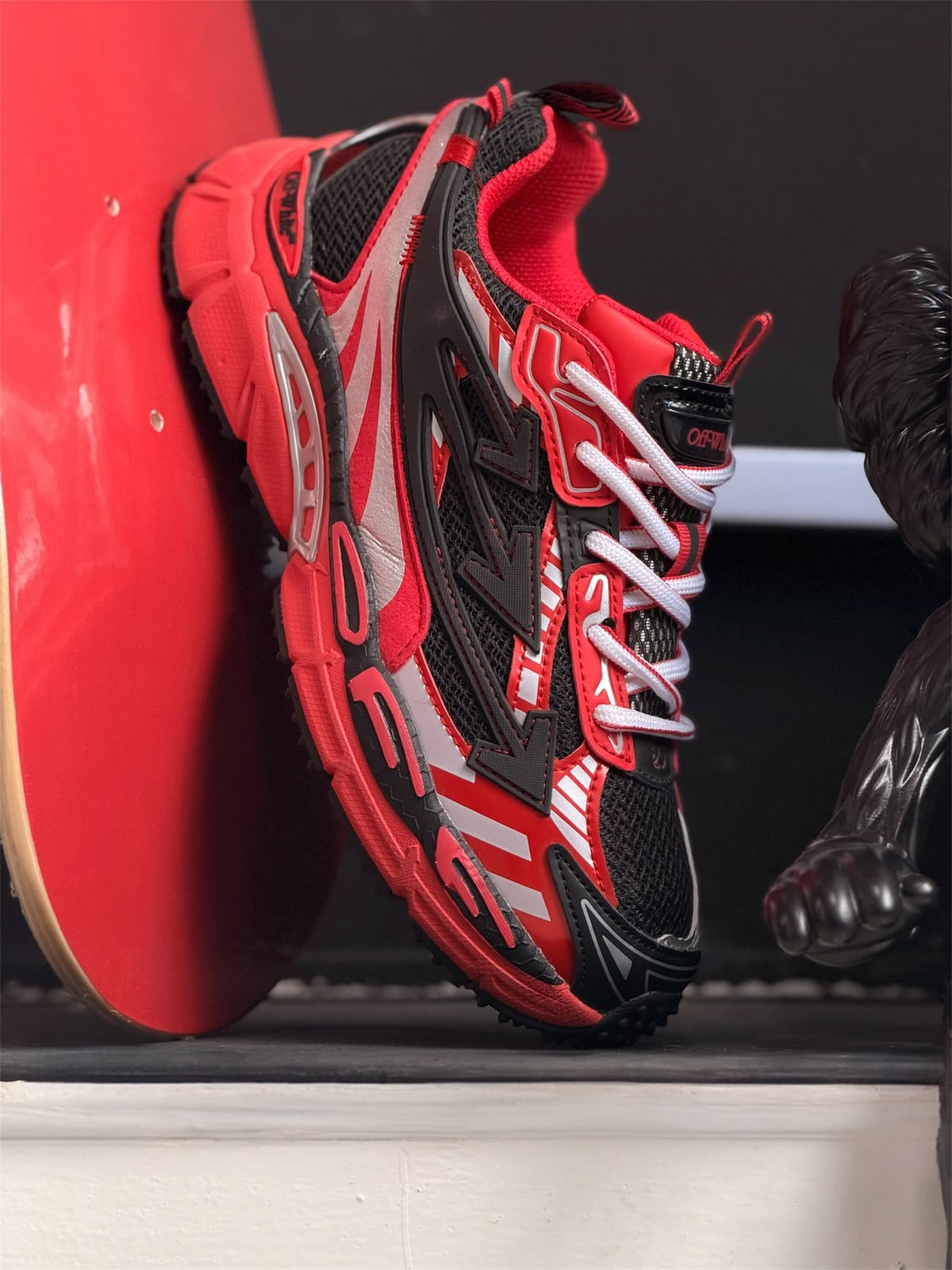 OFF-WHITE BE RIGHT BACK RED AND BLACK