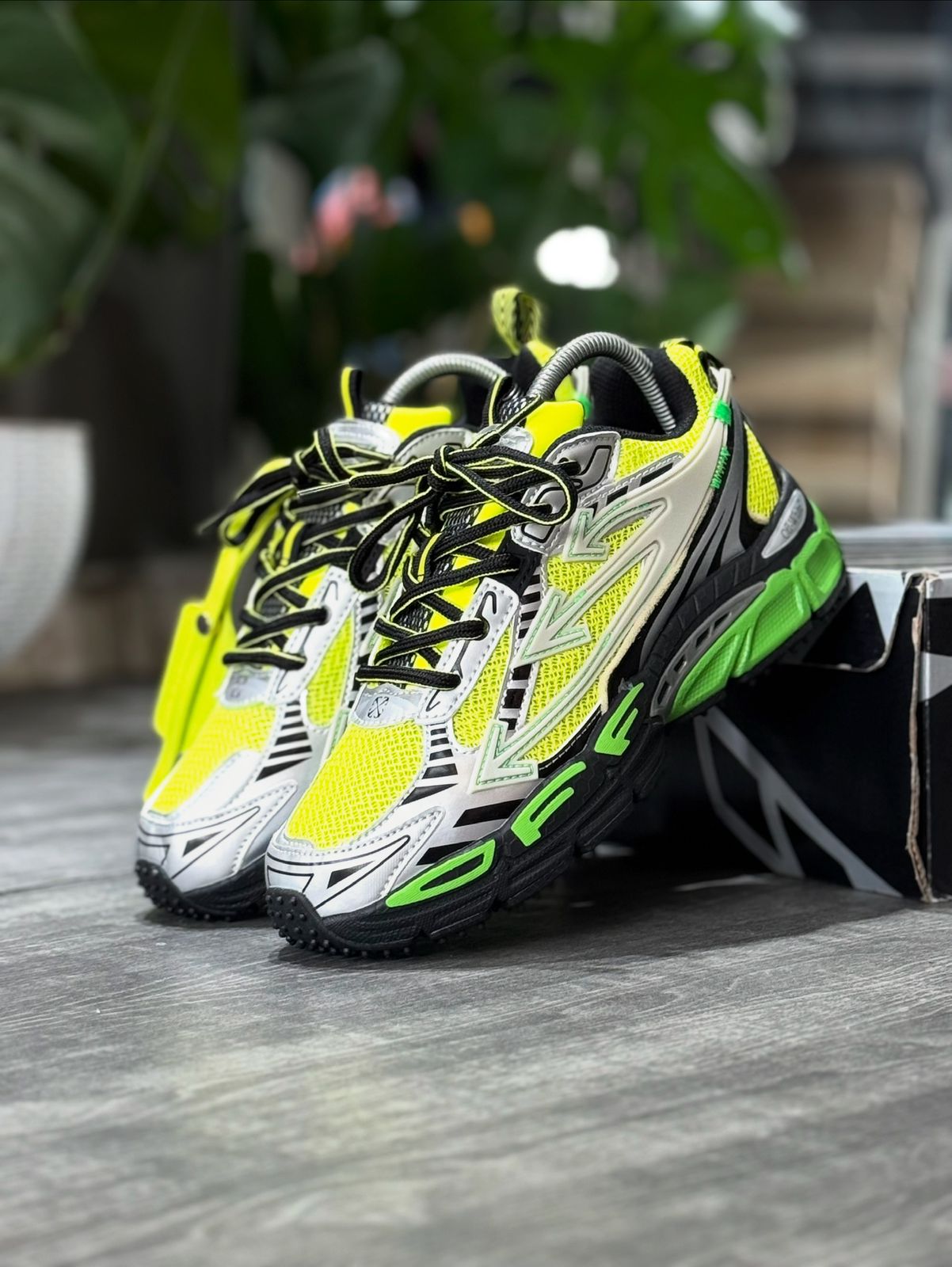 OFF-WHITE OW BE RIGHT BACK SILVER GREEN FLUO