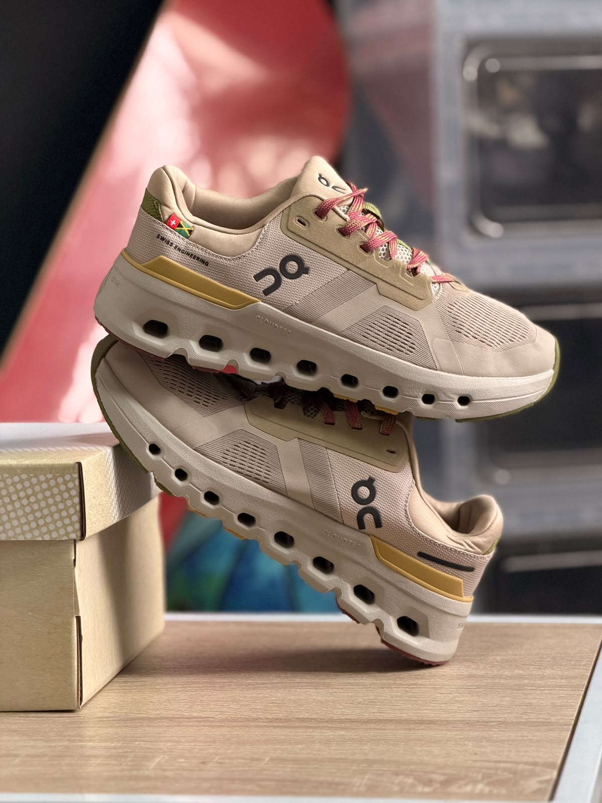 ON CLOUDRUNNER BEIGE