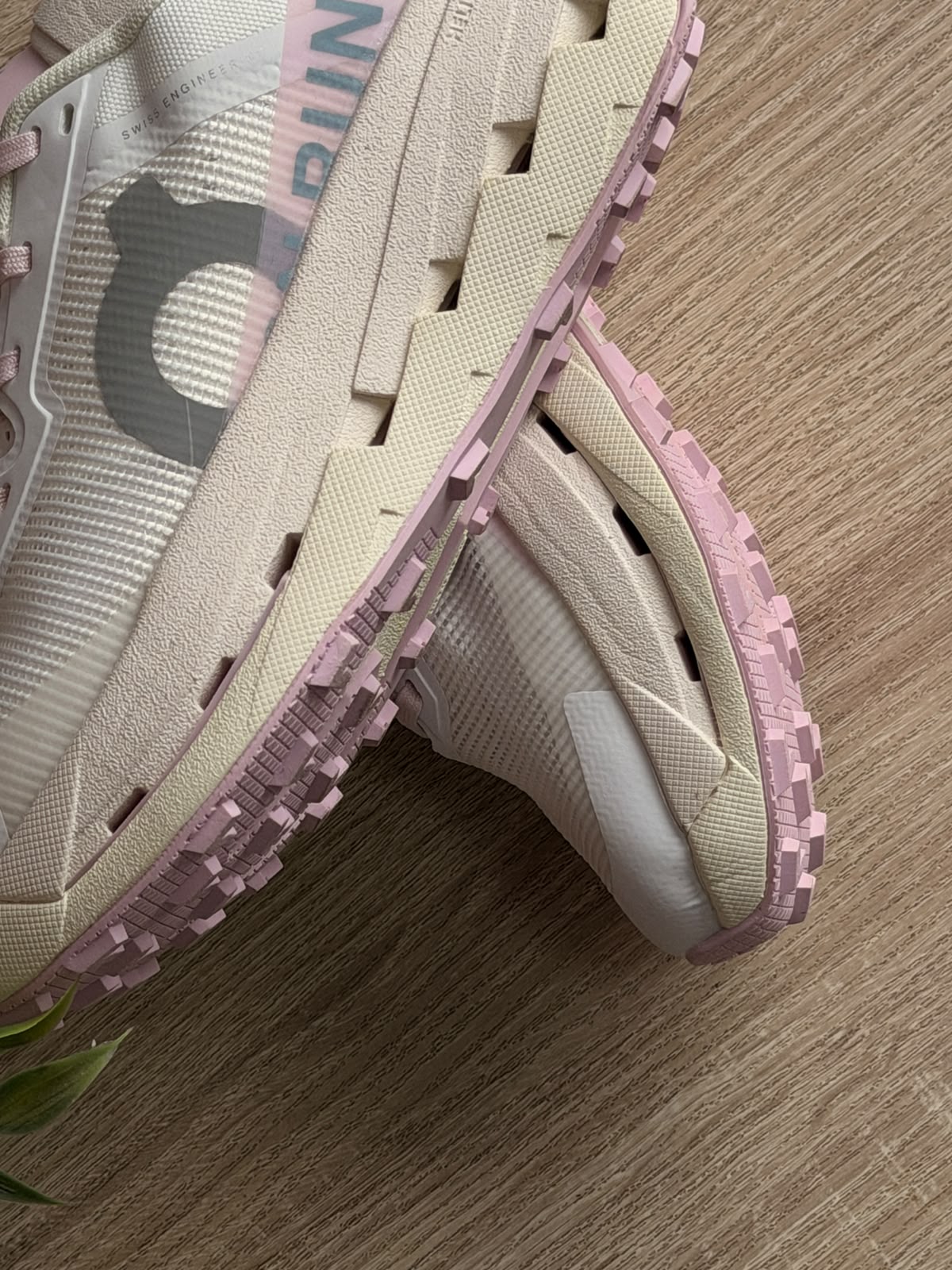 ON RUNNING BLANCO ROSA