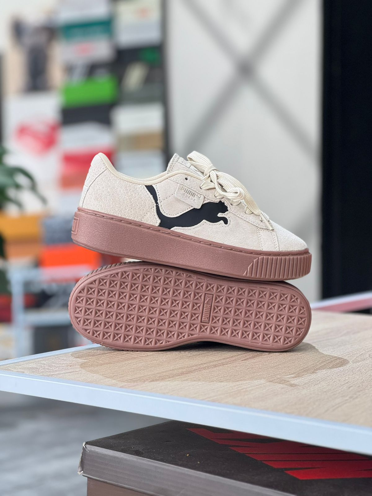 PUMA SUEDE PLATFORM BEIGE