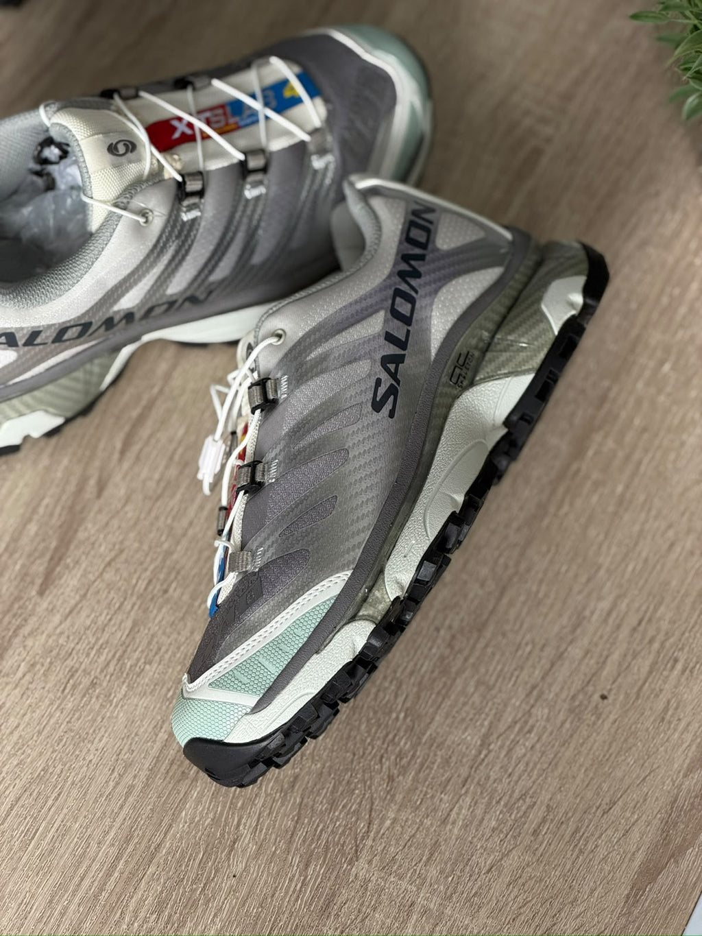SALOMON XT 4 OG PLATA