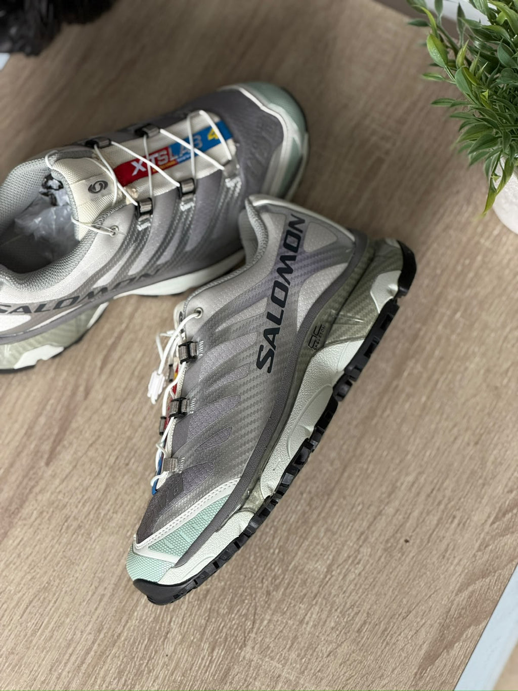 SALOMON XT 4 OG PLATA