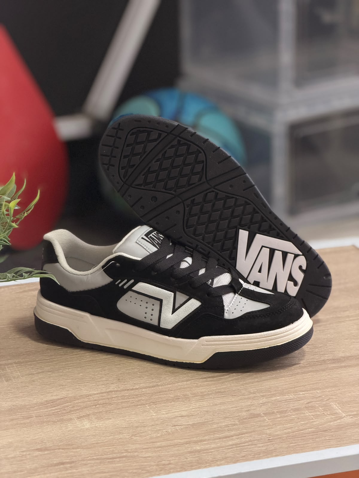 VANS UPLAND